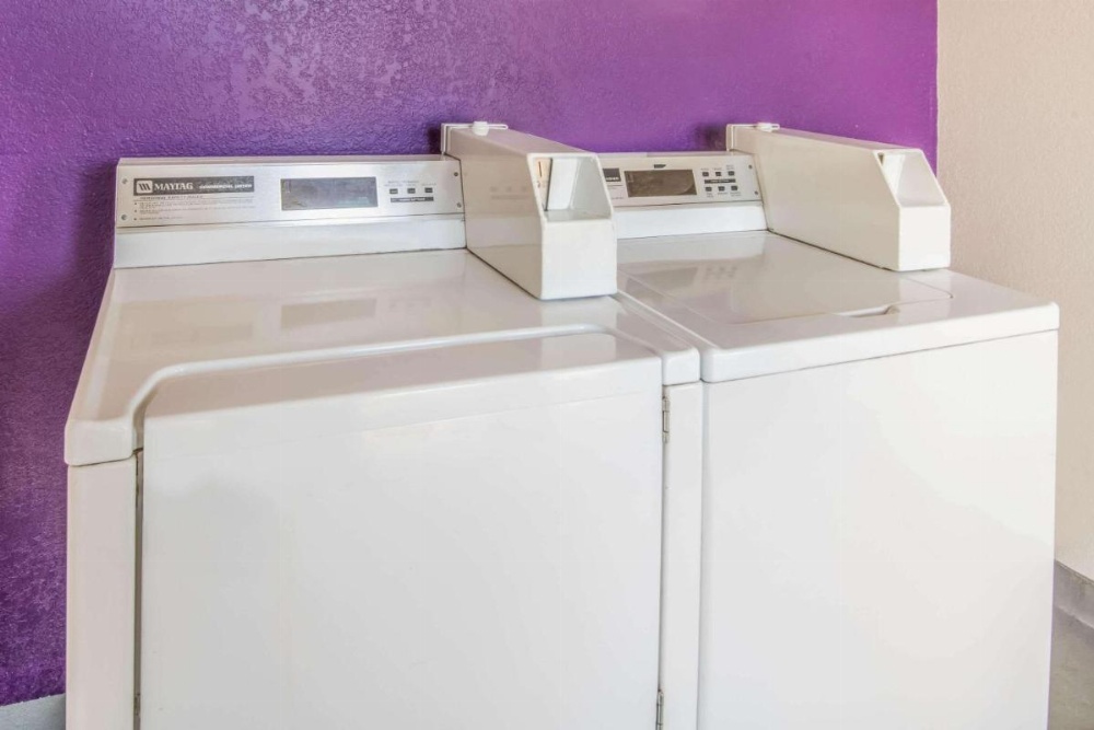 La Quinta Inn & Suites by Wyndham Colorado Springs Garden Of The